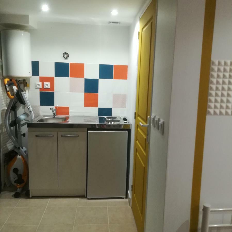 Studio Dependance Maison, 5 Mnt Gare & Tram Vénissieux Екстериор снимка