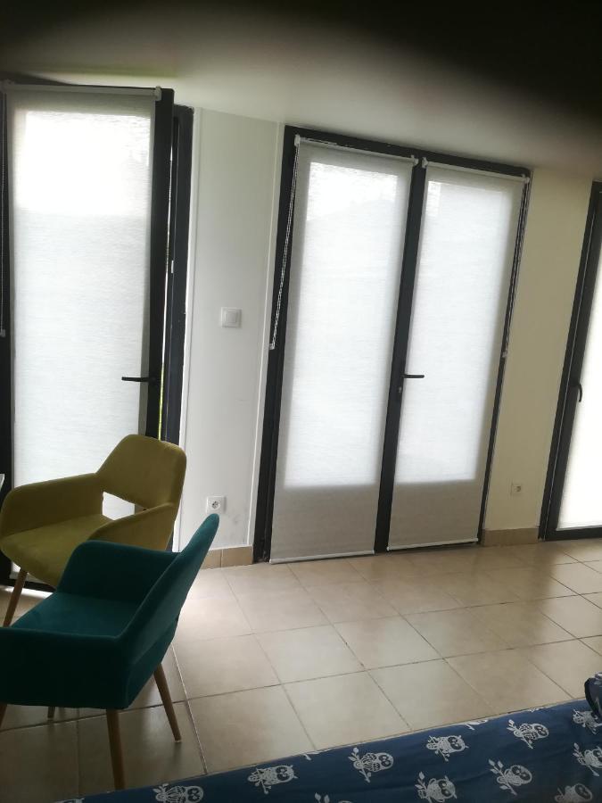 Studio Dependance Maison, 5 Mnt Gare & Tram Vénissieux Екстериор снимка